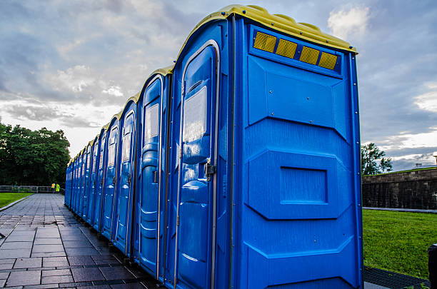 Best Wedding porta potty rental  in Holton, KS